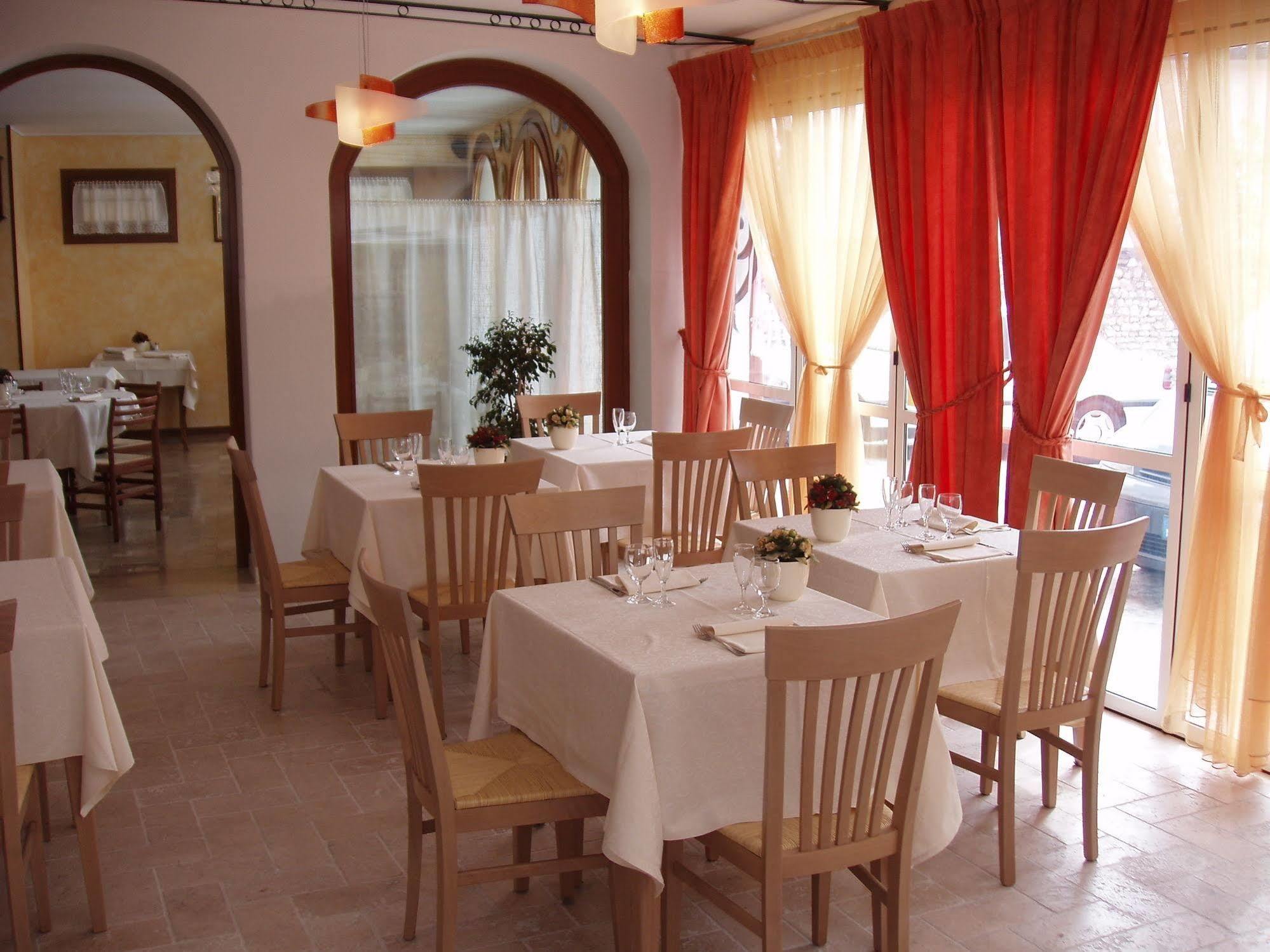 Locanda Ai Archi Di Andreola Monica Farra di Soligo Exterior photo